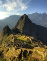 Huayna Picchu nad ruinami Machu Picchu